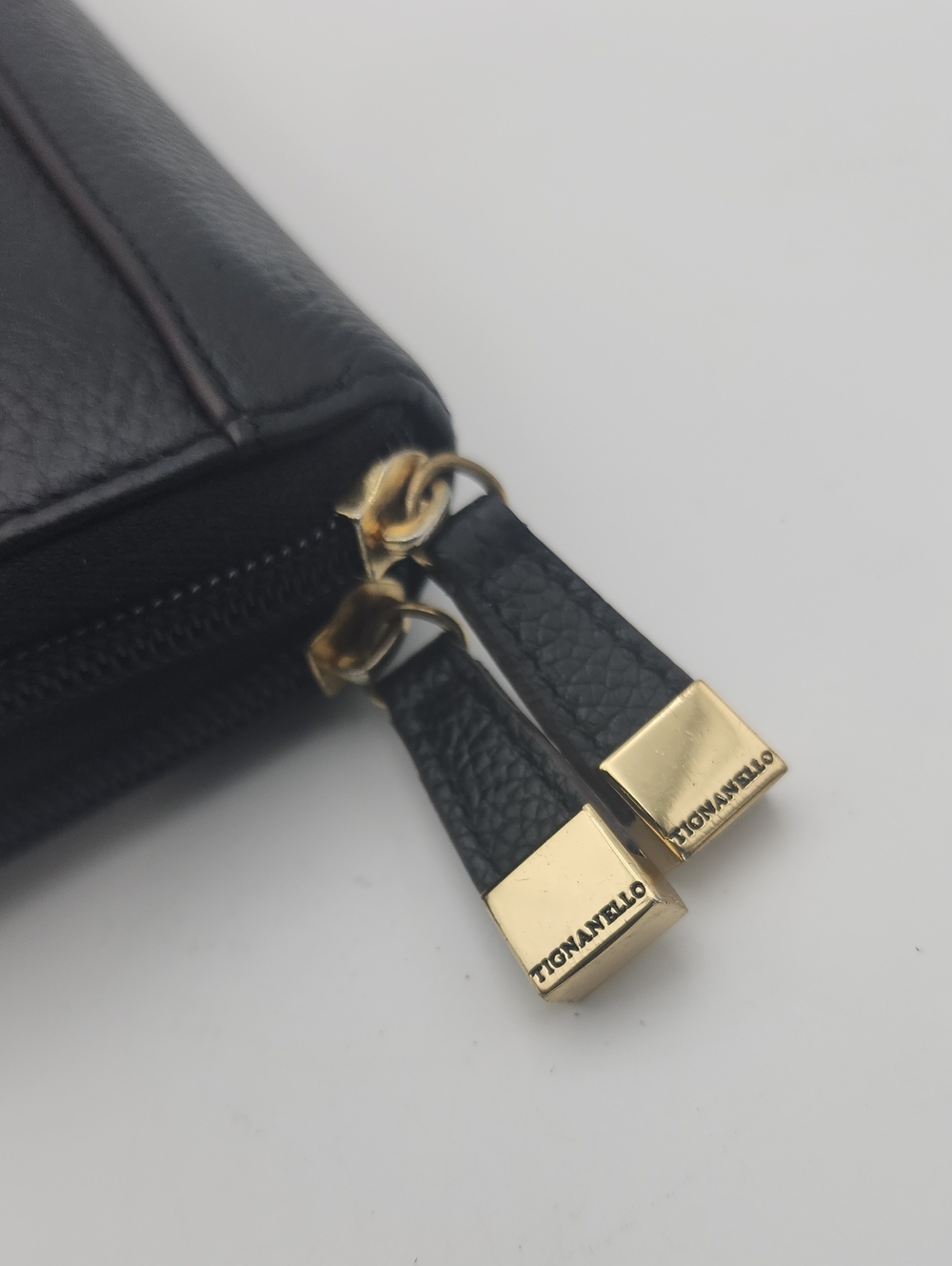 Tignanello Black Leather Continental Zipper Wallet - Picture 9 of 13